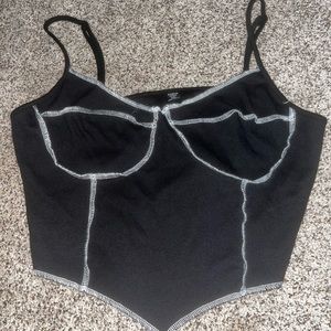 - black tank top (1X)